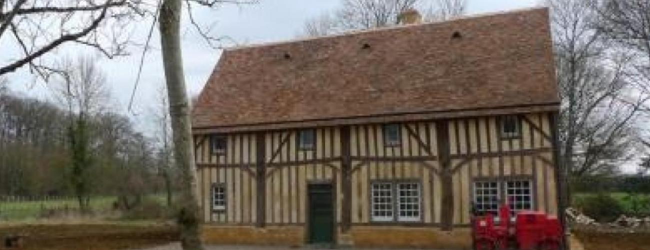 Gîte dans une grange dîmière à Saint Aignan 72